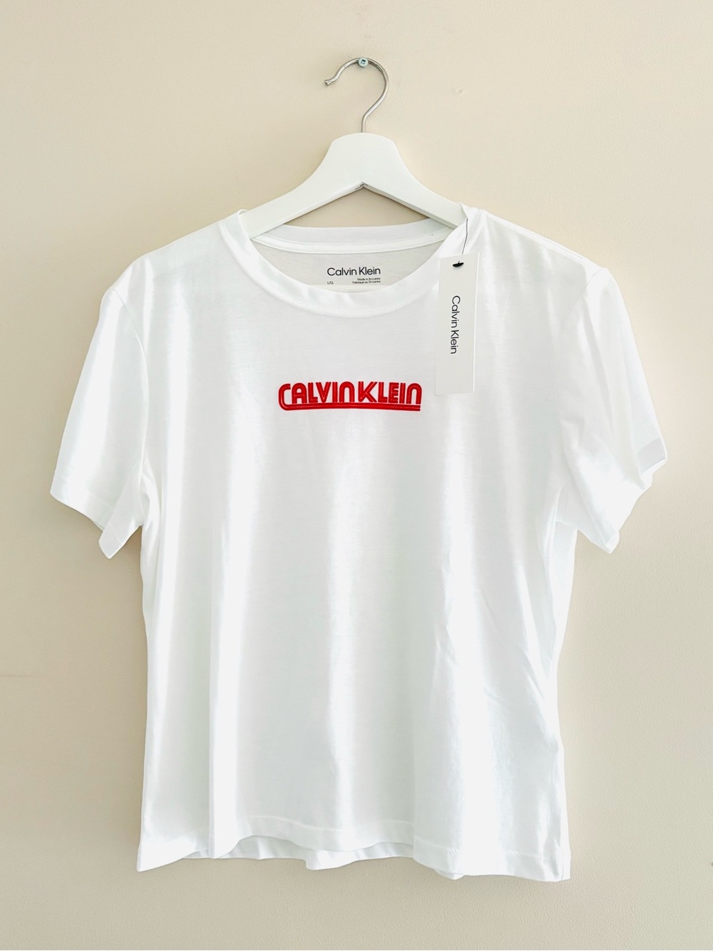 NWT Calvin Klein Short-Sleeve Logo T-Shirt White Red Size Large Cotton-Blend